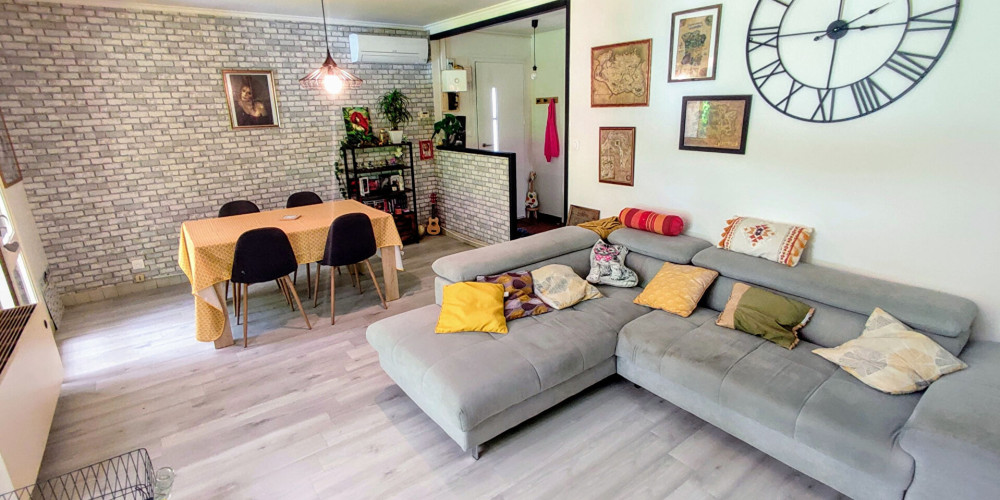 maison à ST PIERRE DU MONT (40280)